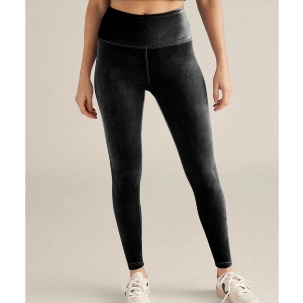 Women's Black High-Waisted Leggings